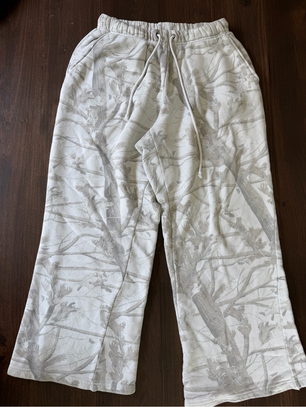 Dairy Boy Camo Sweatpants Size M